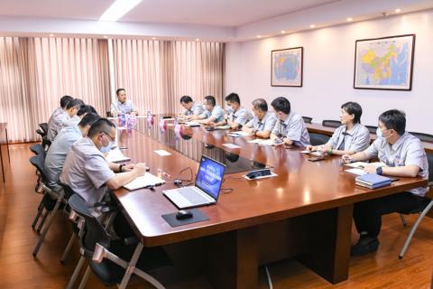 山東裕龍石化產(chǎn)業(yè)園召開專題會(huì)議傳達(dá)學(xué)習(xí)全市半年工作總結(jié)分析會(huì)精神}