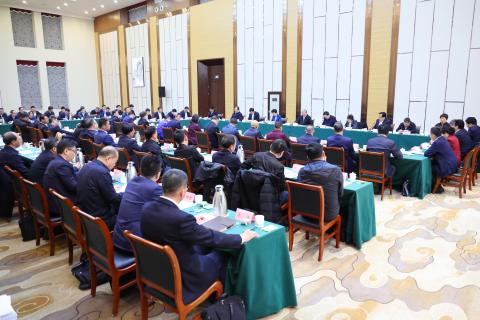 省委書(shū)記林武到產(chǎn)業(yè)園調(diào)研}